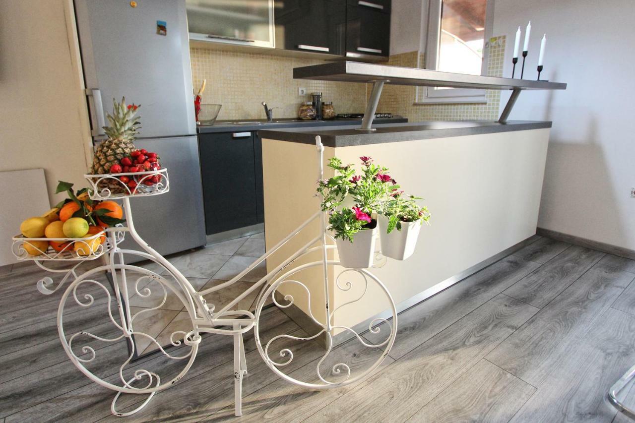 Apartment Podstrana Dış mekan fotoğraf